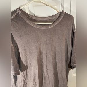 Men’s large lulu lemon grey casual short sleeve shirt